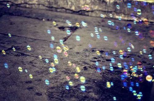 最新堕落颓废又自嘲的句子签名 一个人内心失落自嘲的签名